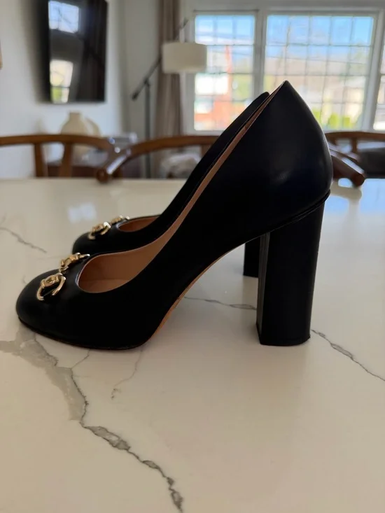 Gucci Black Leather Pump with Gold Horsebit Accent - Picture 3 of 8
